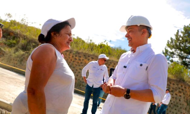 Obras de pavimentación en La Yunga Popayán: Avanza Vías para la Vida