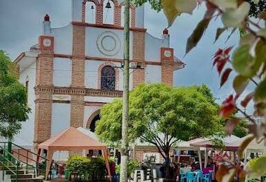 Violencia en Arboleda: enfrentamientos y confinamiento en Mercaderes, Cauca