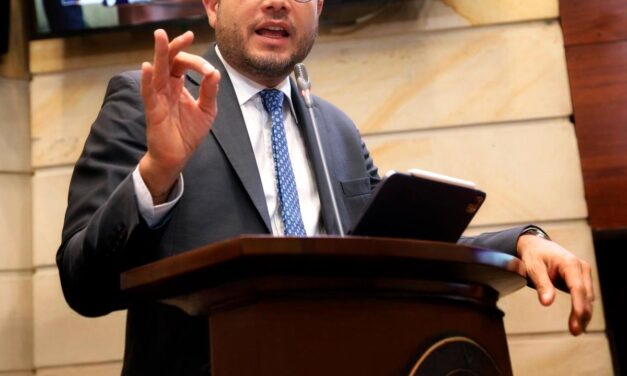 Presidencia del Senado 2026-2027: Alfredo Deluque, favorito con respaldo de De la Espriella