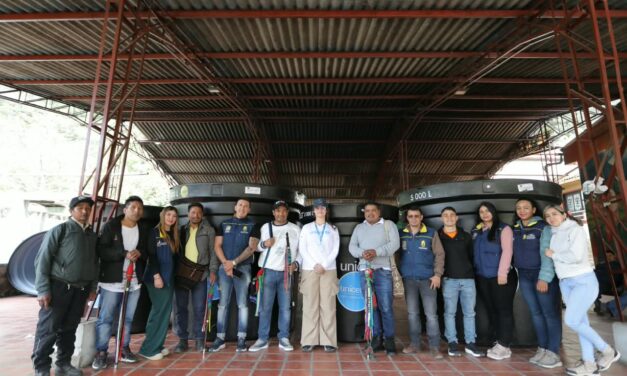 Gobernación del Cauca y UNICEF entregan 80 tanques de agua por el volcán Puracé