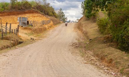 Gobernación del Cauca rehabilitó vías rurales en Cajibío