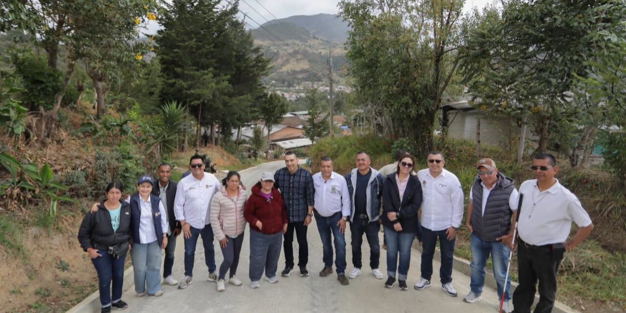 Infraestructura vial de Silvia: Gobernación del Cauca avanza con obras de placa huella