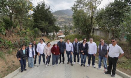 Infraestructura vial de Silvia: Gobernación del Cauca avanza con obras de placa huella