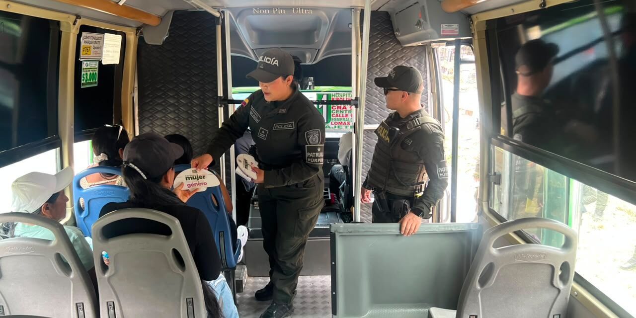 Patrulla Púrpura capacita a conductores y pasajeros en Popayán