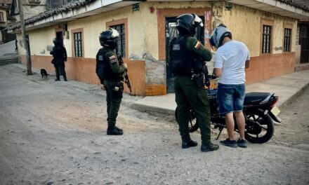 Presencia operativa de la Policía Nacional en Popayán para prevenir delitos