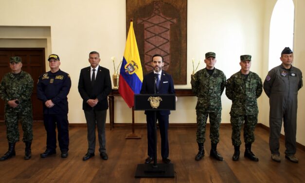 Nueva cúpula militar: De la Espriella nombra a Erick Rodríguez