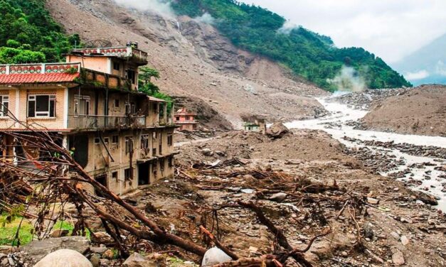 Avalancha Nepal 2026: 160 muertos y cientos de desaparecidos