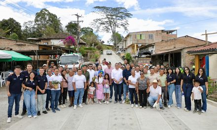 Nueva placa huella en Timbío potencia la movilidad rural en el Cauca