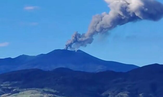 Volcán Puracé en alerta naranja: sismo sentido en Totoró y Puracé