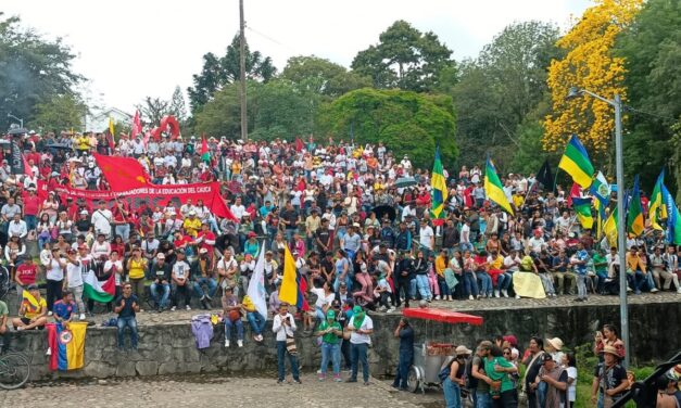 Movilización 14 de octubre: sindicatos y oposición protestan contra De la Espriella