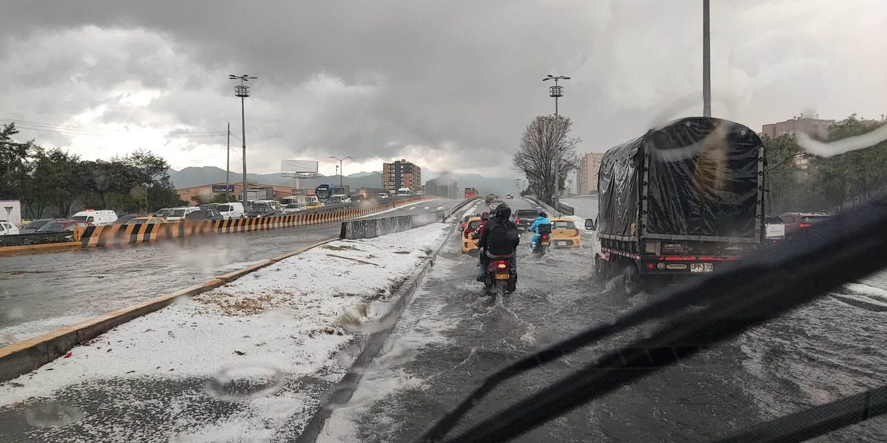 Tormenta de granizo en Bogotá frenó los vuelos en El Dorado