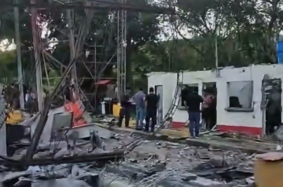 Atentado Panamericana en peaje El Bordo: carro bomba deja heridos en La Sierra