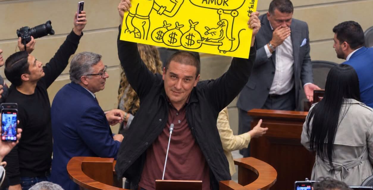 Agarrón en el Senado por Matador: lo retiran en medio de gritos y tensión