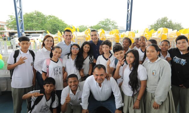 Más de 5.700 estudiantes reciben mobiliario escolar en Santander de Quilichao